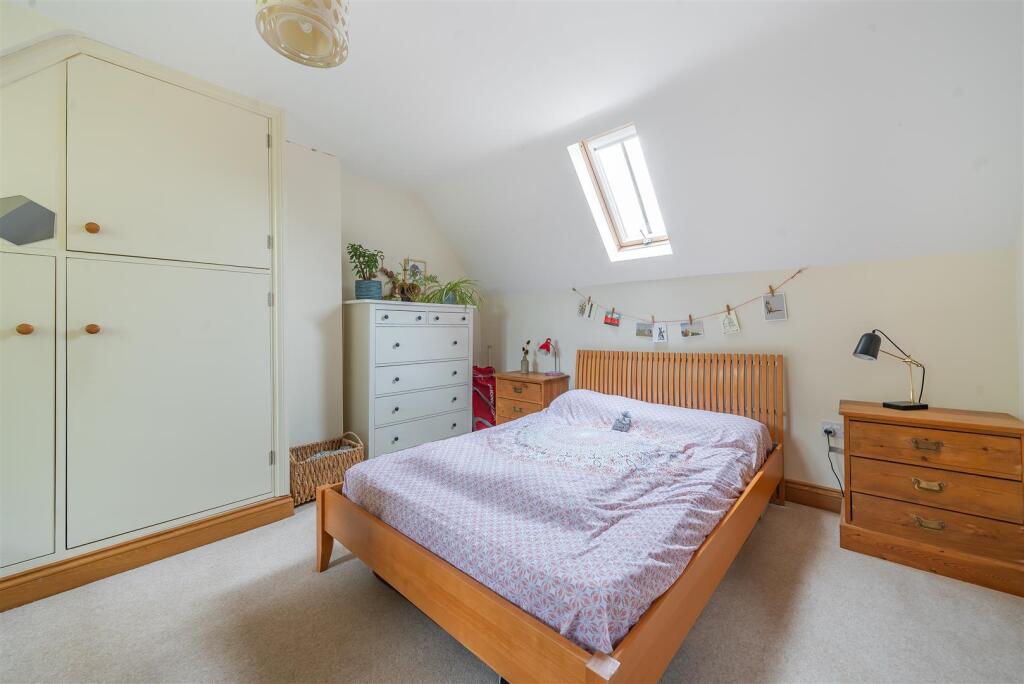 Emby House, 6a High Street, Greens Norton (6).jpg