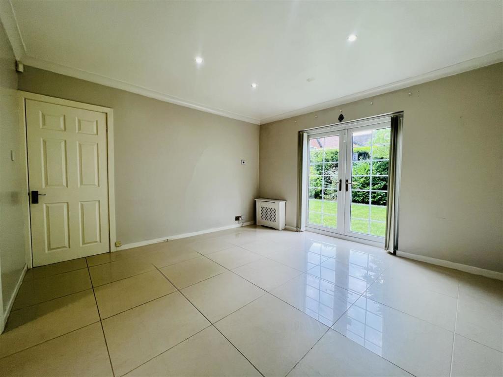 Dining Room Aspect 2