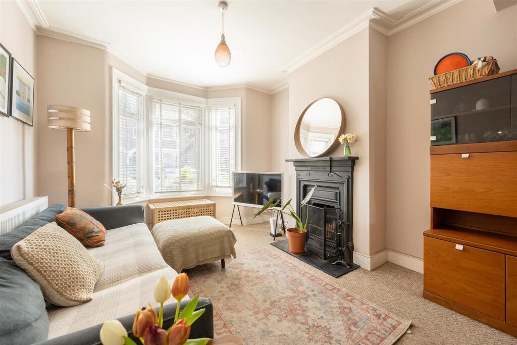 Clacton Road, E17