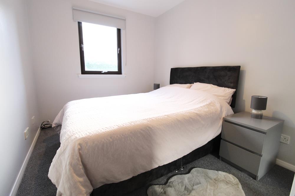 Bedroom photograph 2