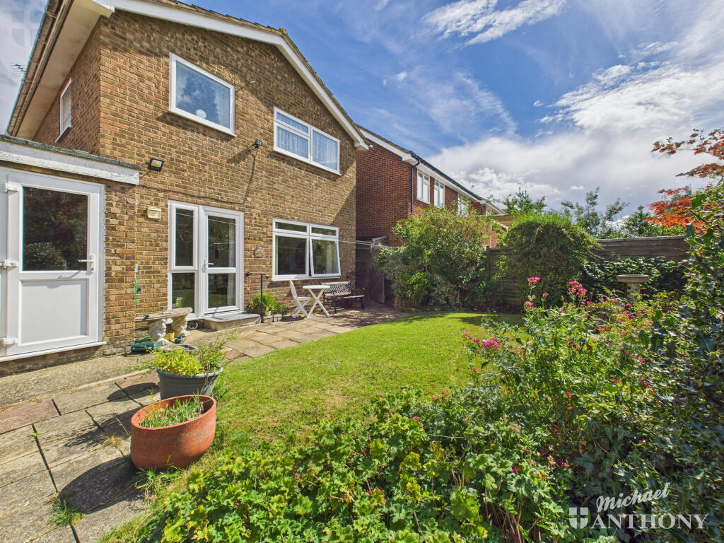 CAM03852G0-PR0407-STILL013