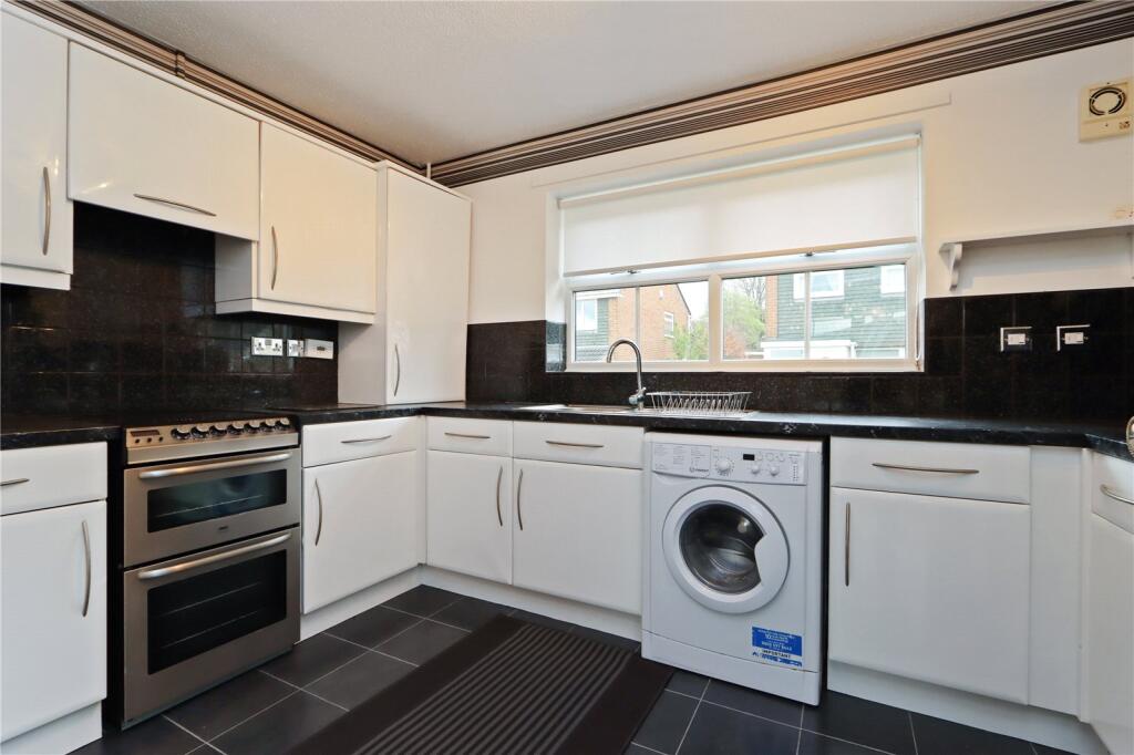 Kitchen Pic 1