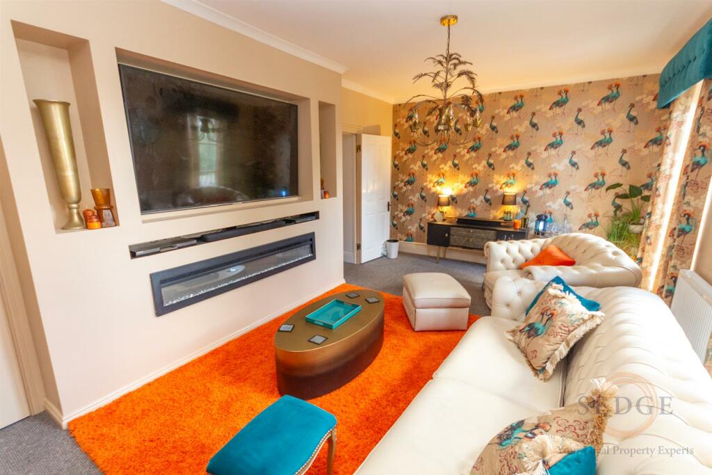 12 redbourne -11.jpg