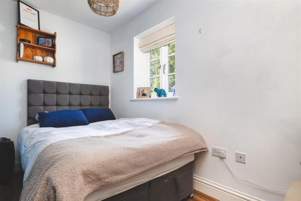 LE12 8RT 9aCH-018.jpg