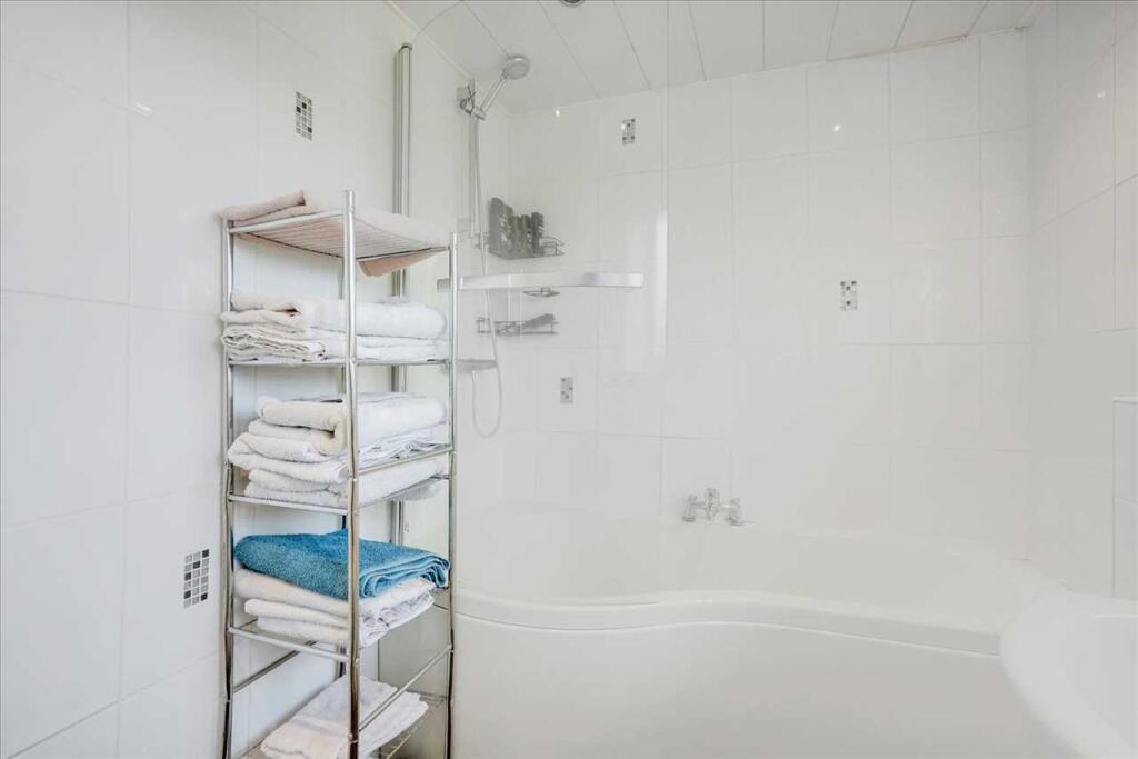 Bathroom (2)