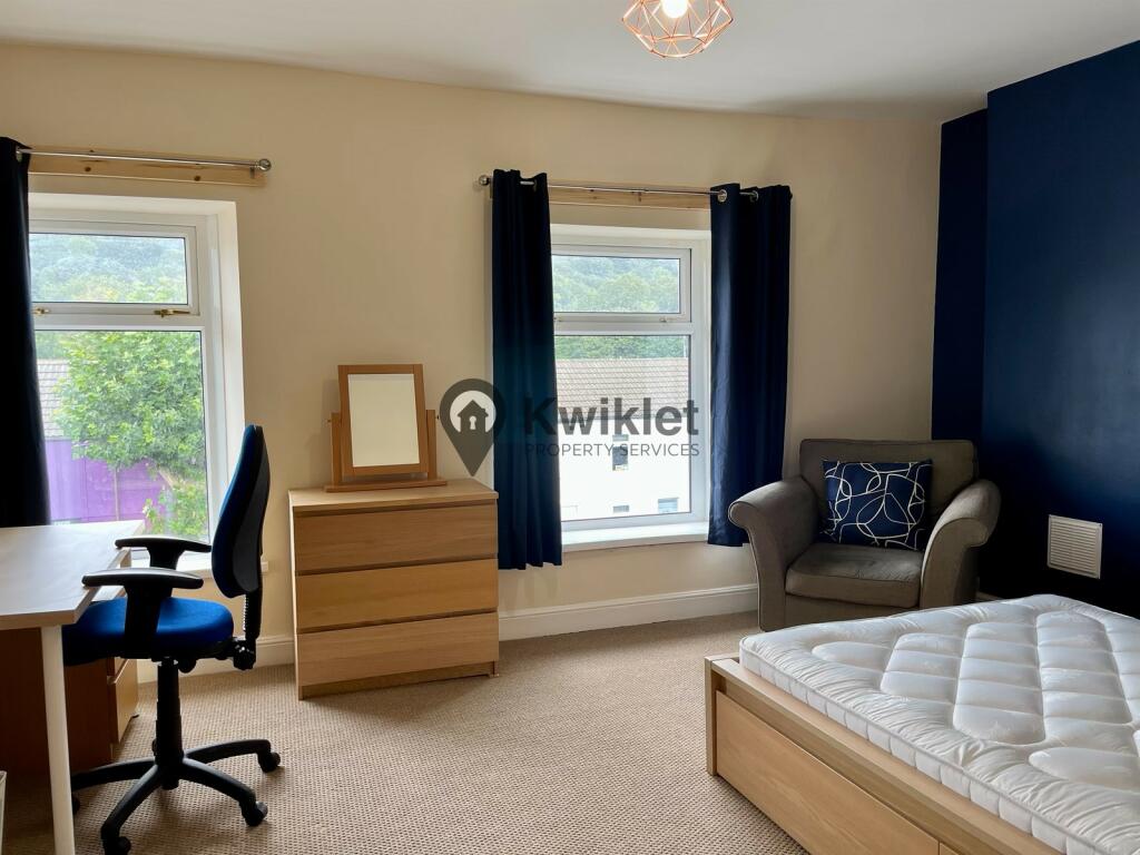 20220920_140659870_iOS