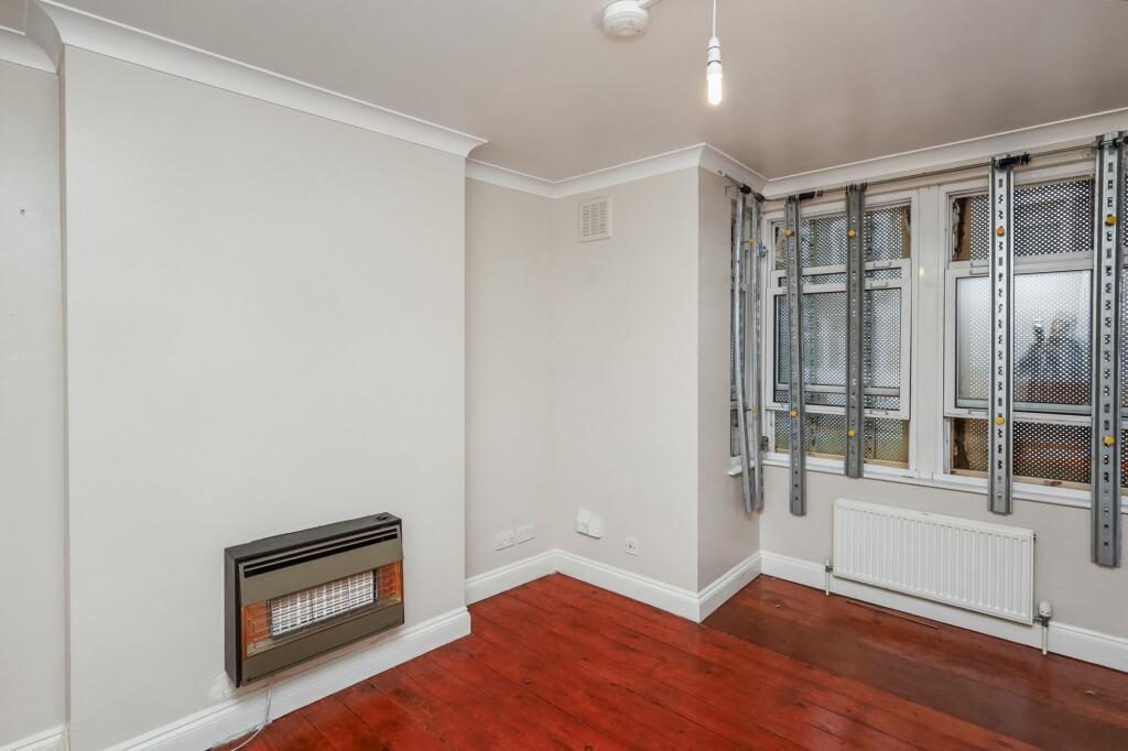 Ground Floor Flat, 37 St Stephen's Road, Bow, London E6 1AN