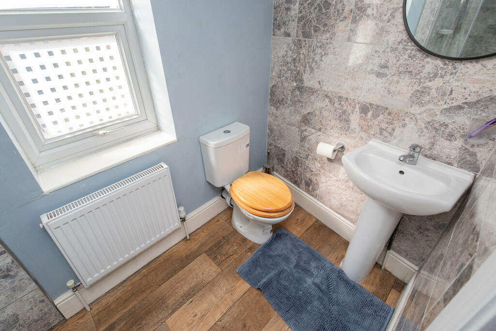 384 Brighton Rd -...