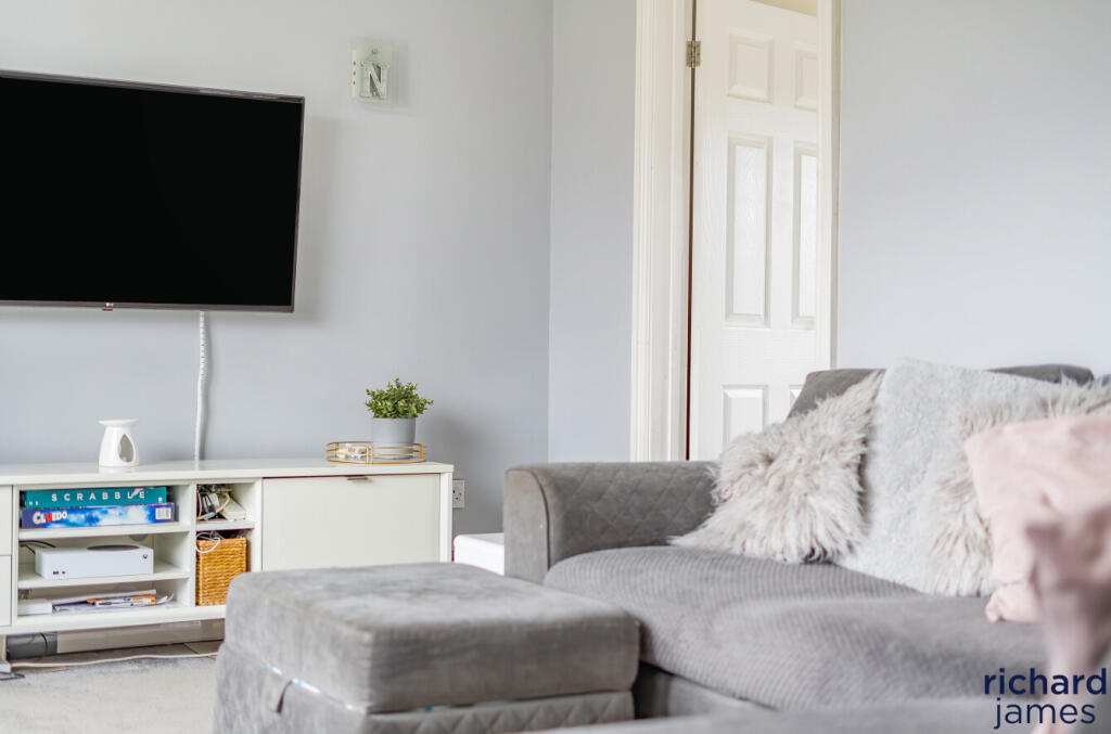 c833467ebf7a41d7a958465564475677