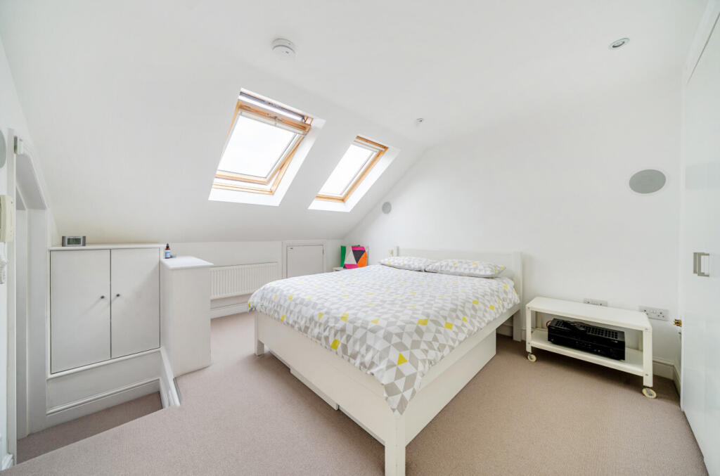 1380483-3-691330b...