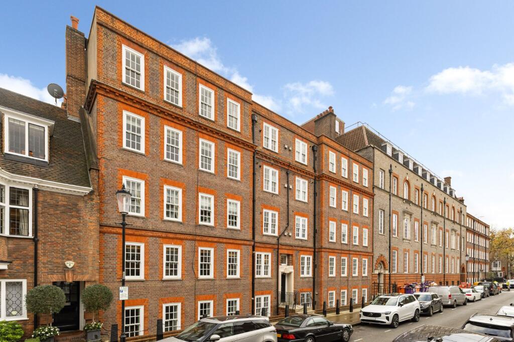 property in Tryon House, 
17 Mallord Street, SW3