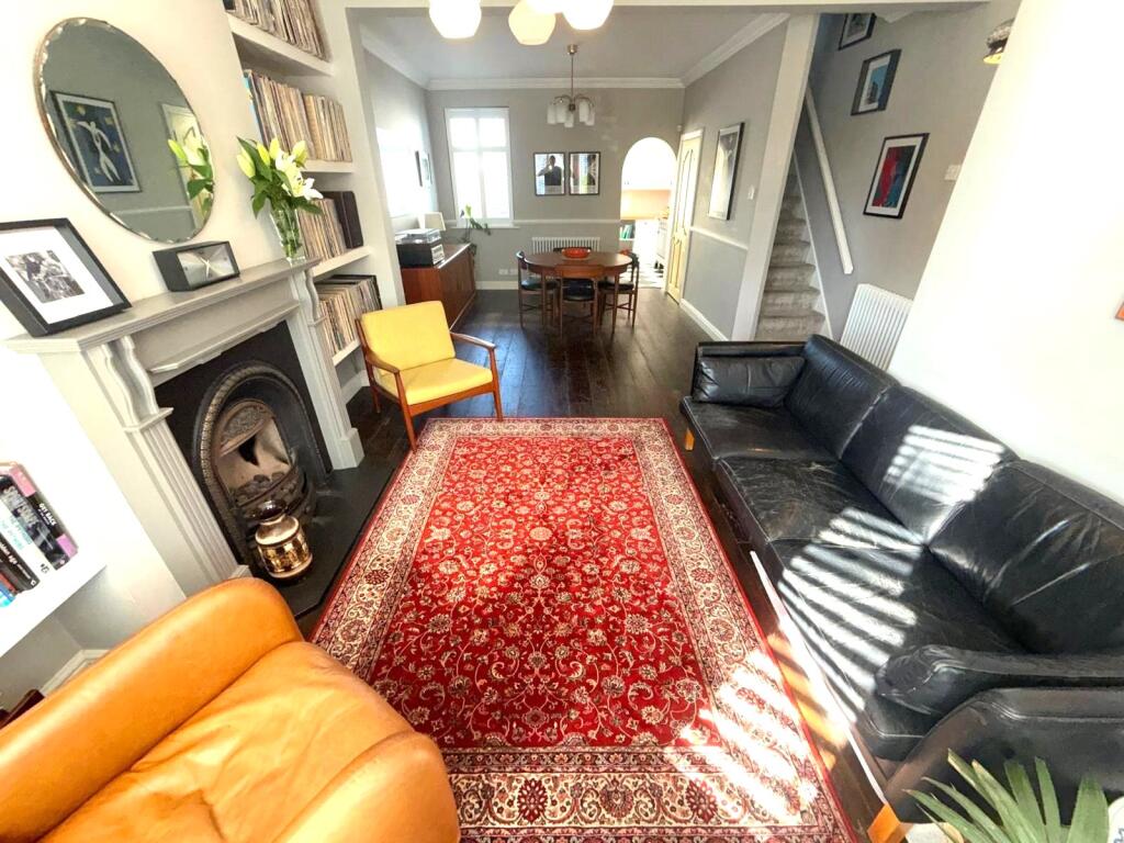 Through Lounge