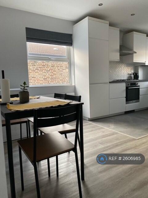 Kitchen/Open Plan