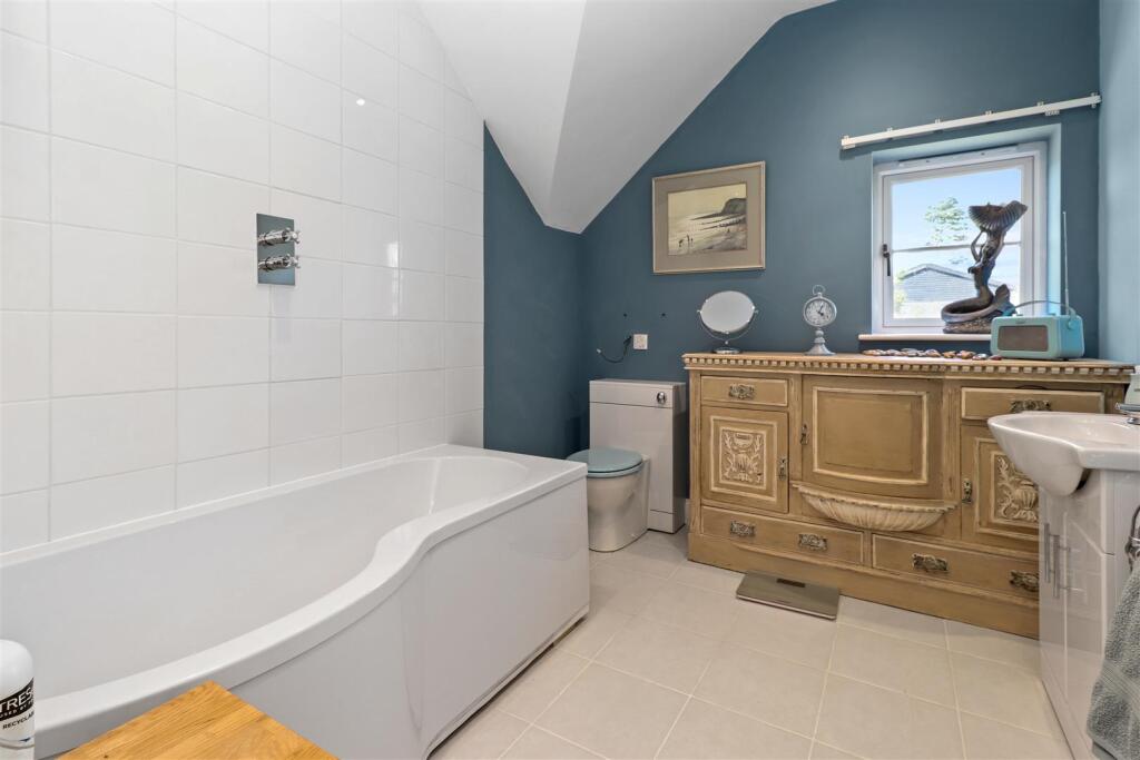 Annex bathroom
