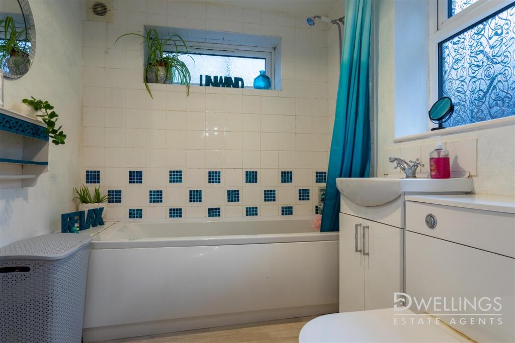 DWELEST- 271 Uxbridge Street, DE14 3JU LOGO - 01.j