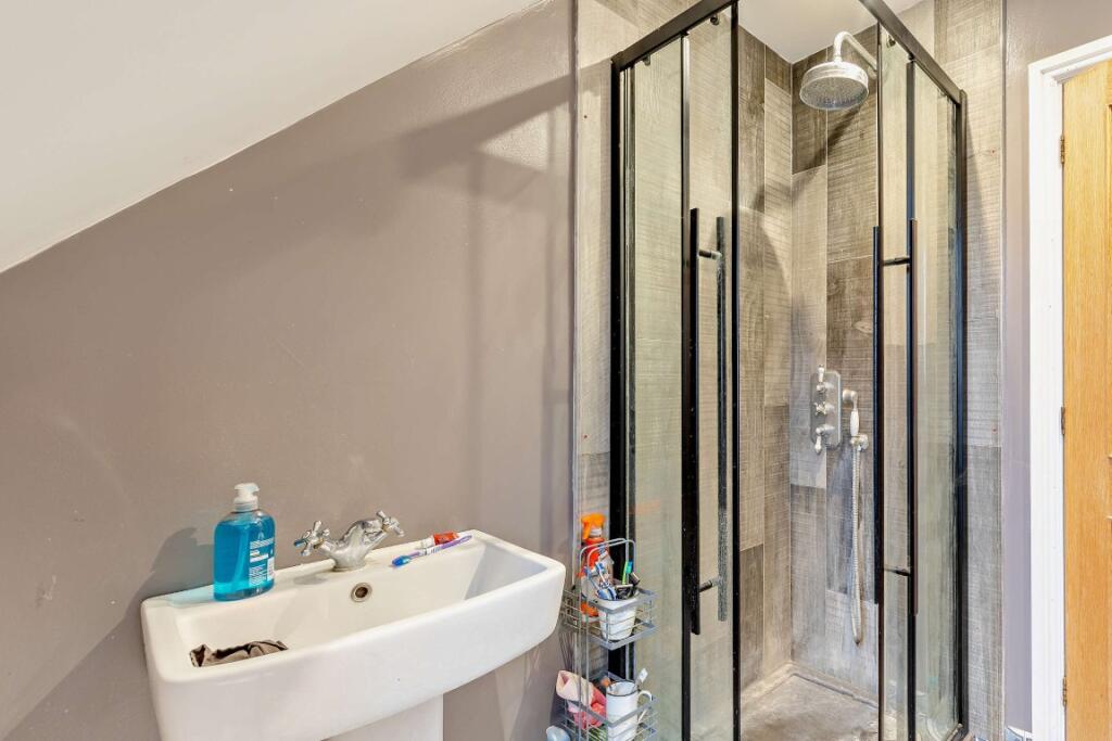 8633360-interior15-800  Medium  T202510071515.jpg