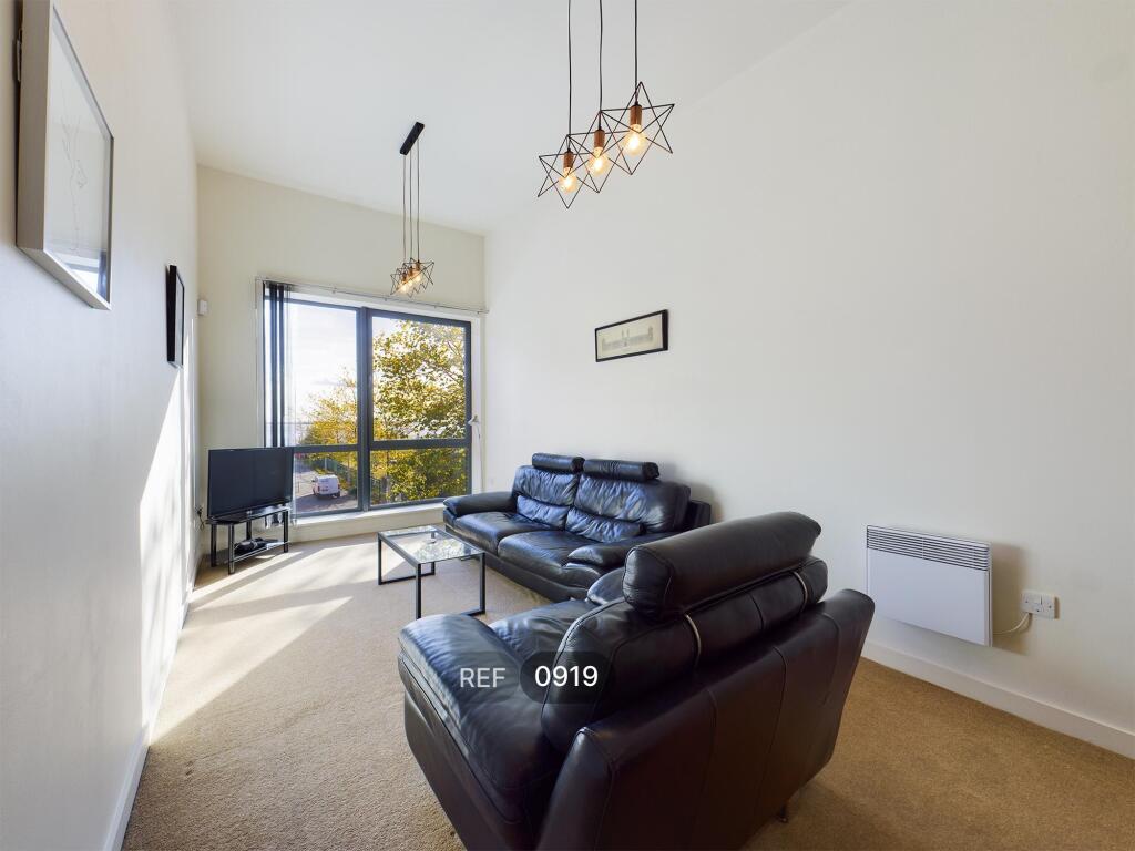 Kitchen/Dining/Living area