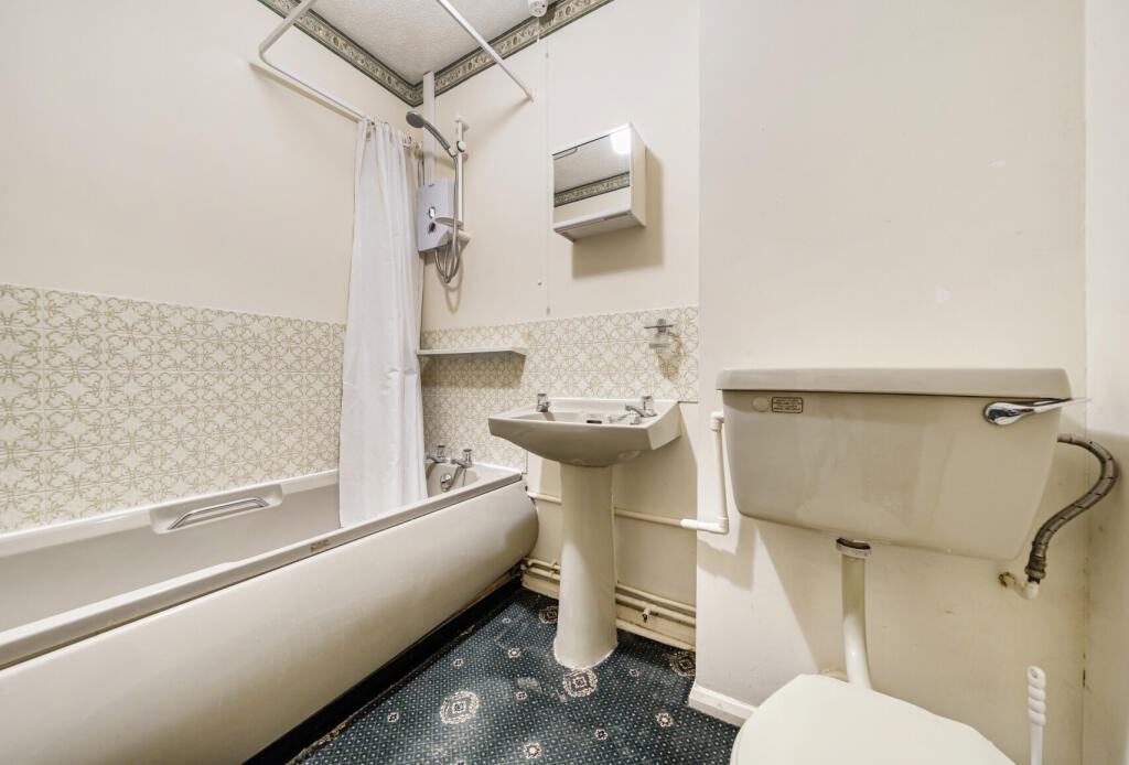 1328791-10-687f58...