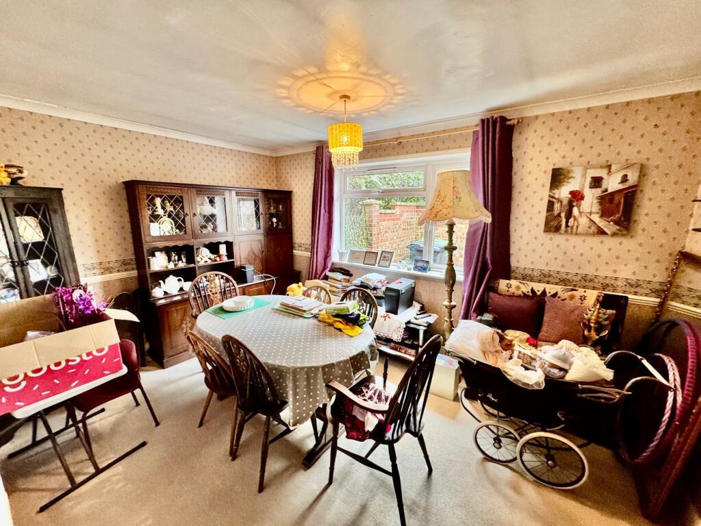 Living Room/ Dining Room