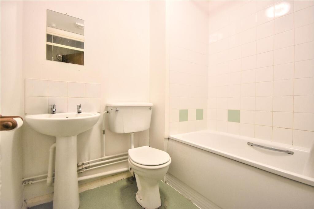 3-Bathroom.jpg