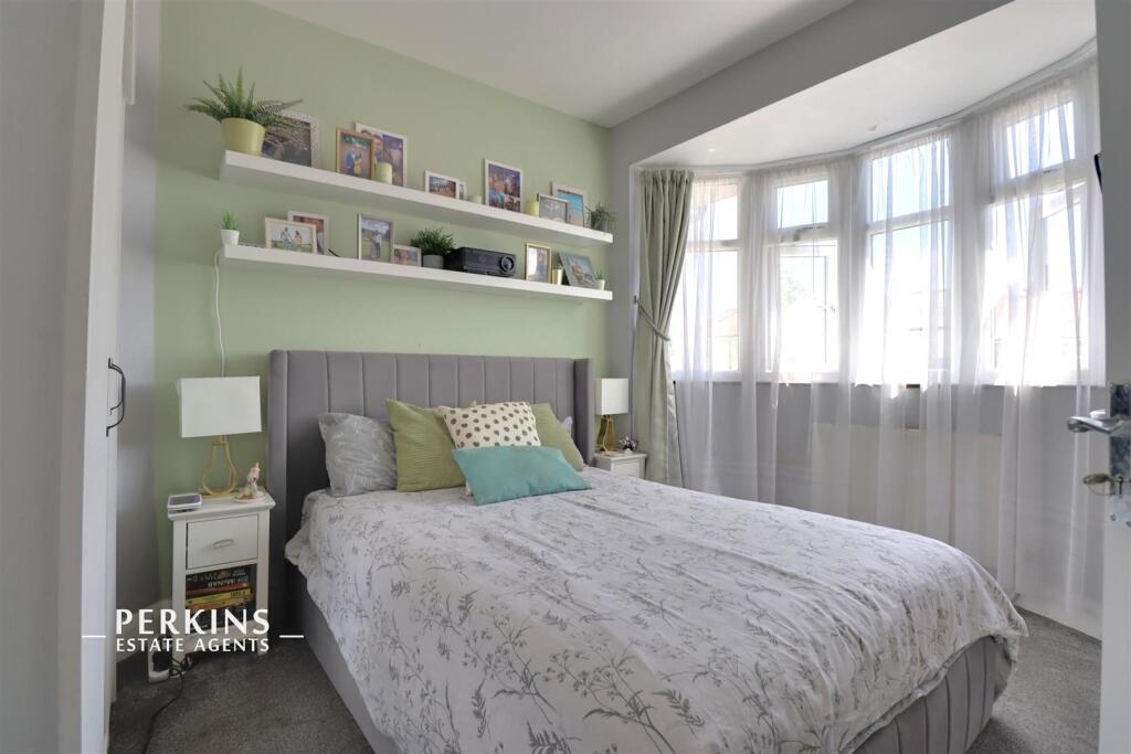 BED 1.jpg