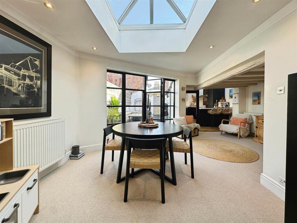 36b3c1dc--4F94-859F-3F4763F351B5-43241-00000C3CB13