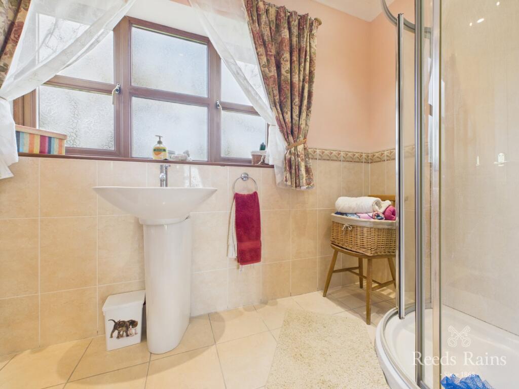 En-Suite 2