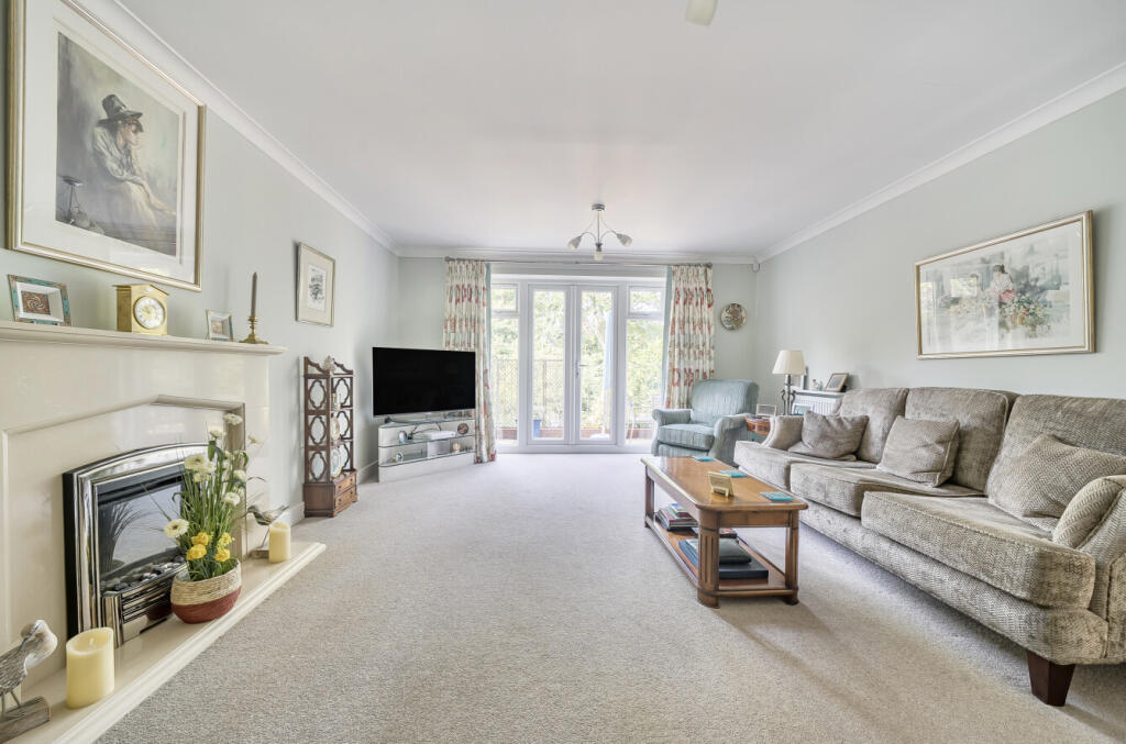 1340259-12-689f63...