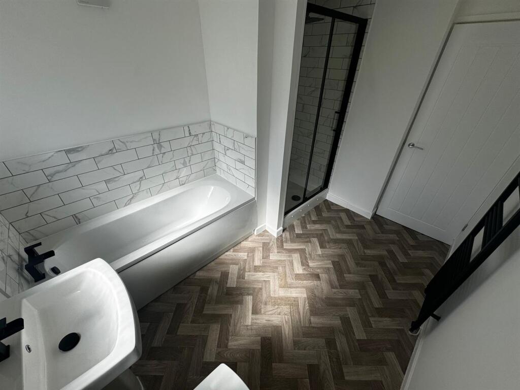 WhatsApp Image 2024-08-12 at 16.11.05.jpeg