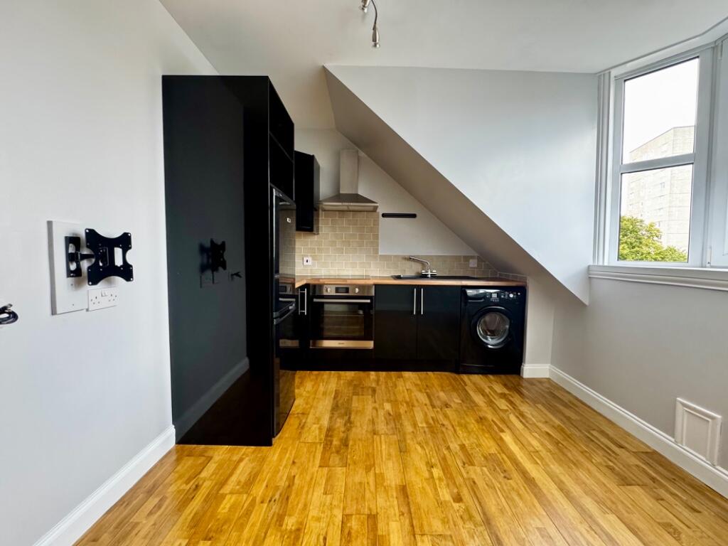 Kitchen/Lounge