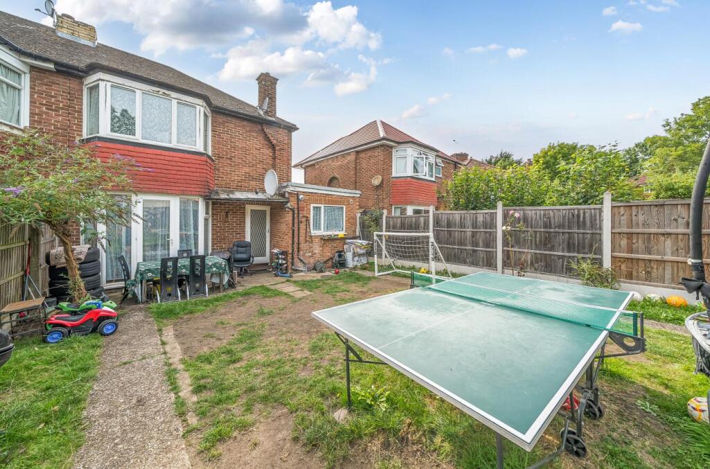 Davidson Frost-Wellings, DFW, Floriston Gardens, G