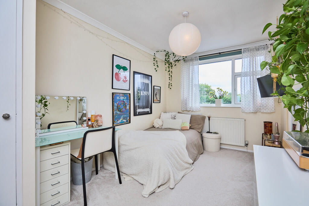 Edward Knight 202...