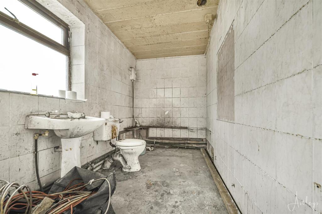Bathroom area