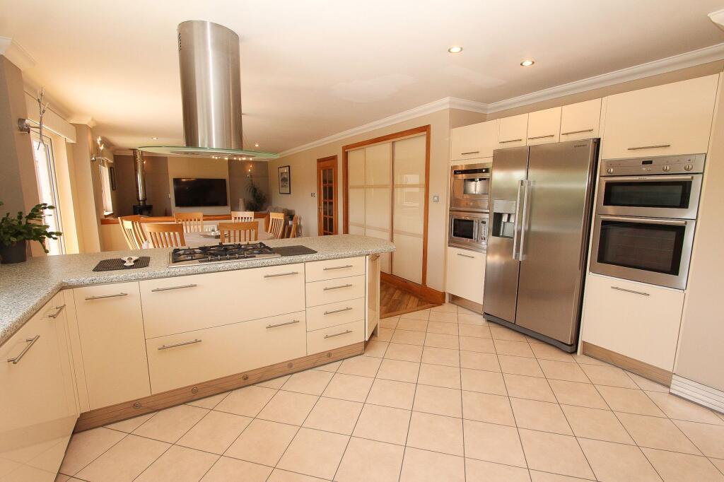 'Dining' Kitchen