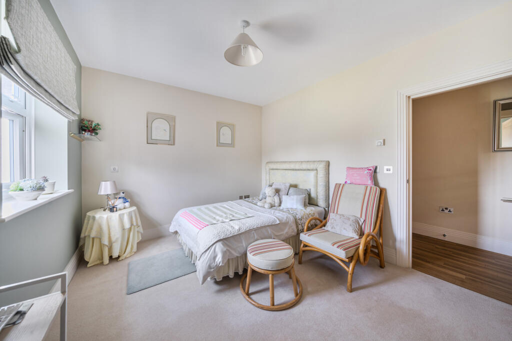 1339728-9-689b314...