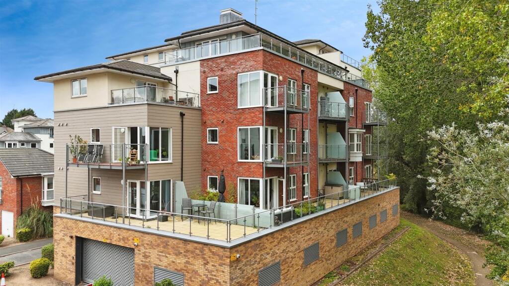 4cdeb4f8-3-40FF-956E-4325BCD2BE37-4427-000002B71D2