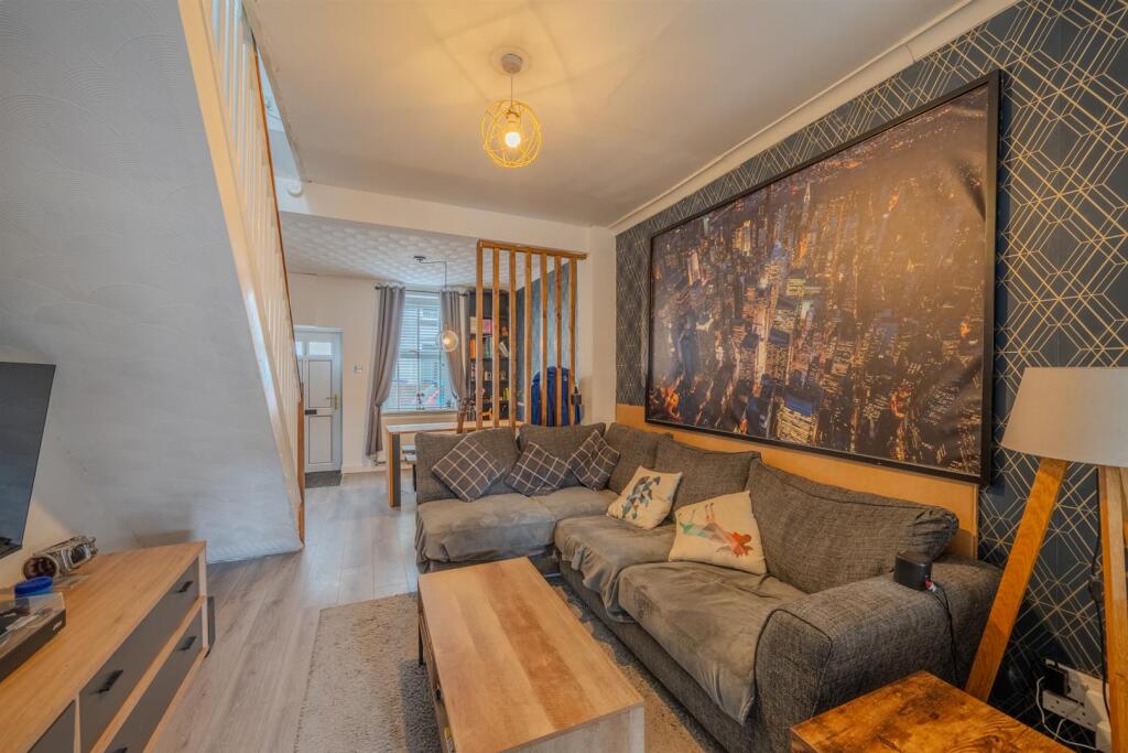 21 Gwent Street-12.jpg