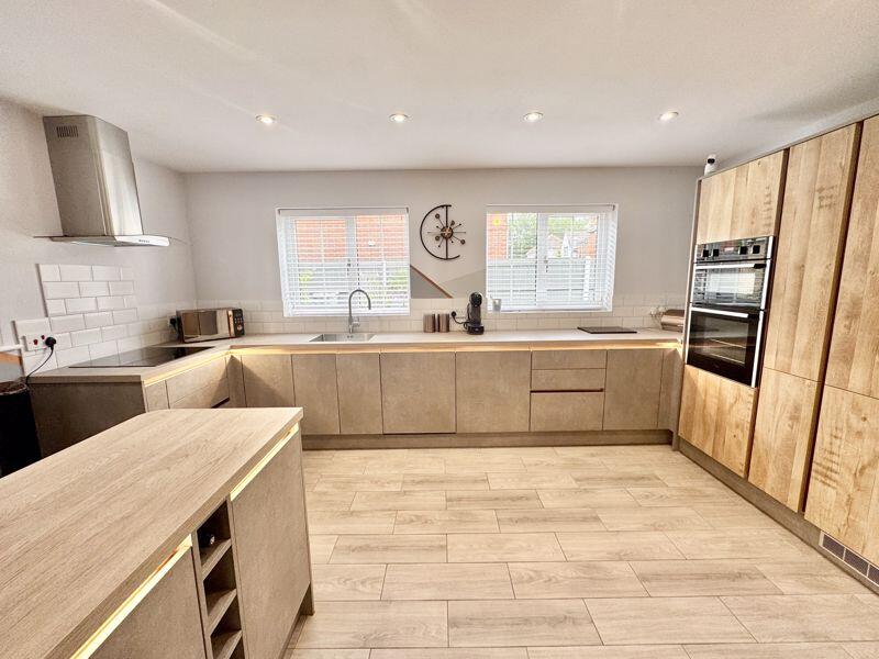 Kitchen 5