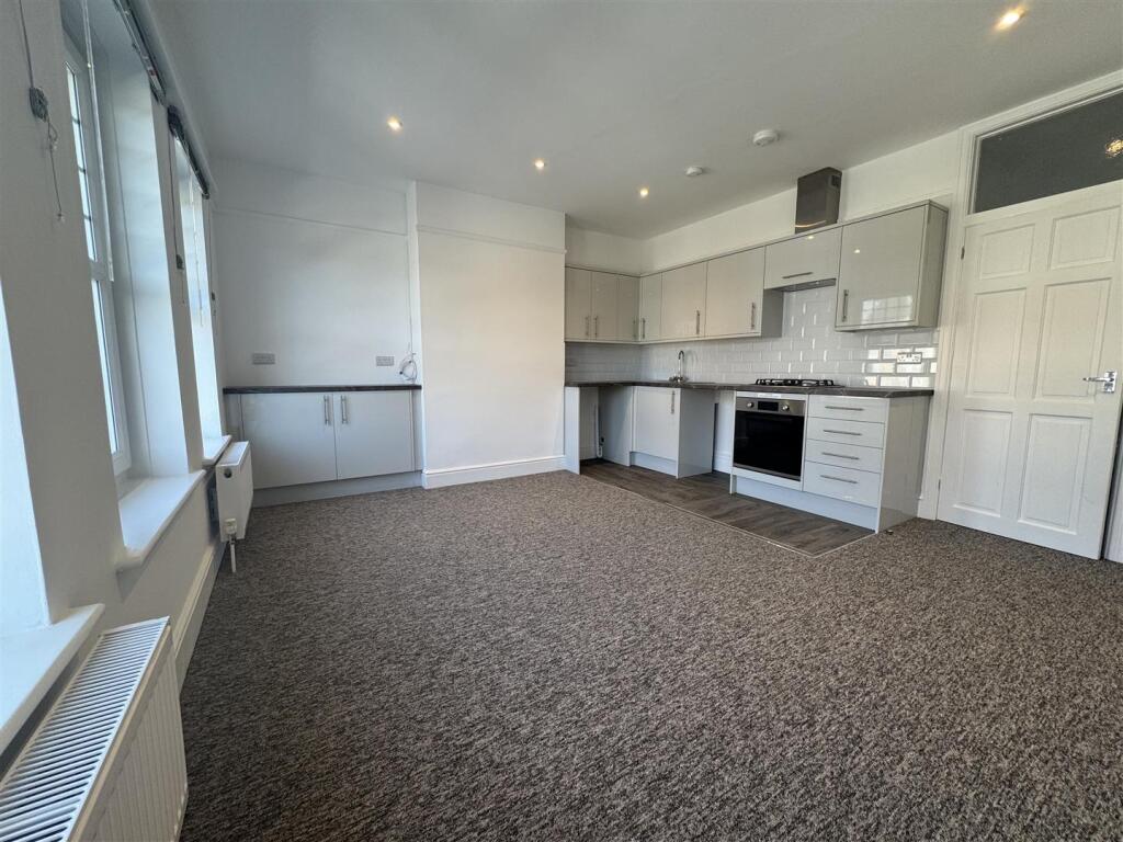 Kitchen/Living Room