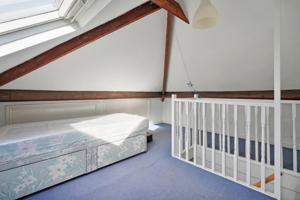 Occasional Room-Loft