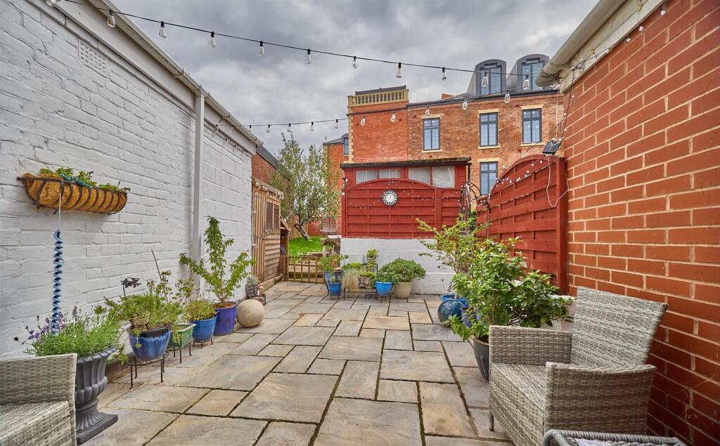 92 Factory Road HK 9.jpg