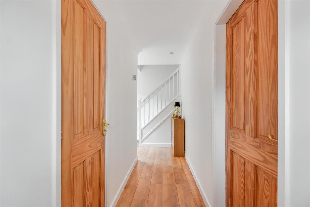 Entrance Hall_1.jpeg
