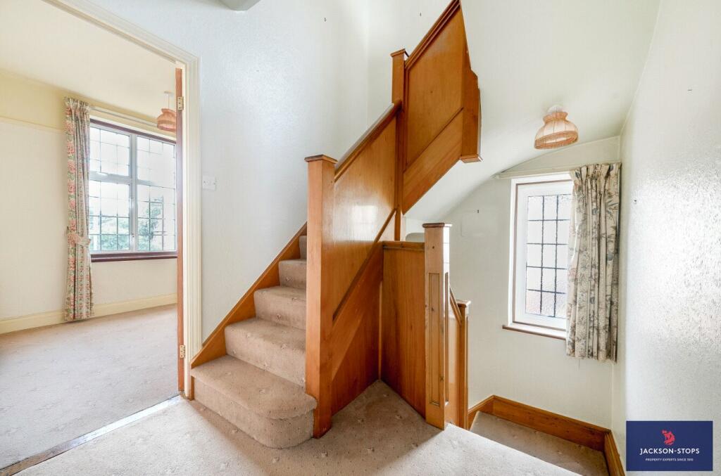 1st Floor Landing