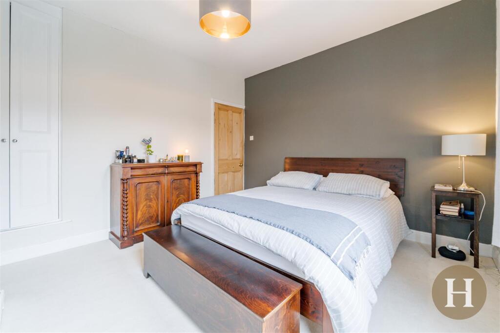 Hadleigh Estate Agents-19.jpg