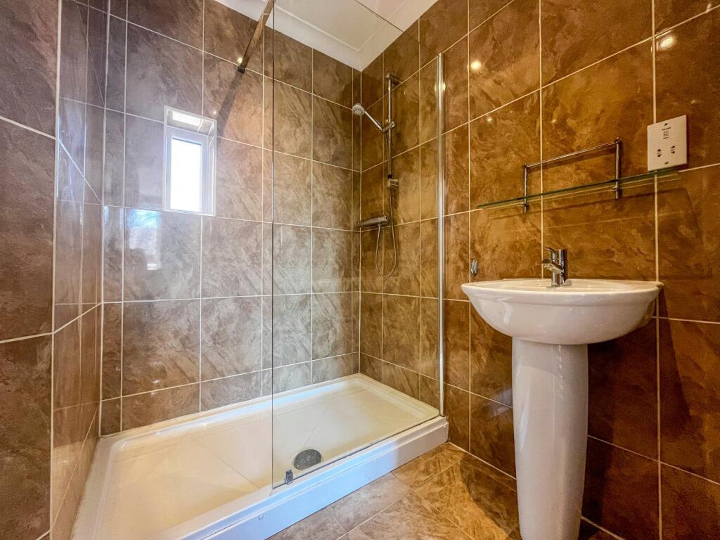 Ensuite Shower