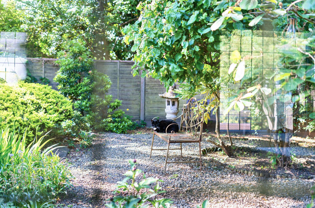 1298676-26-68303a...