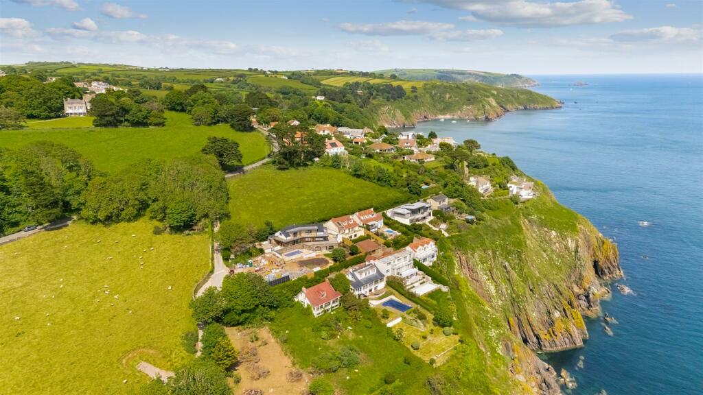 A12 - Briar Cottage Stoke Fleming - 240601.jpg