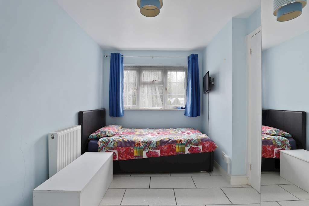 02-4731JHMCB - 87...