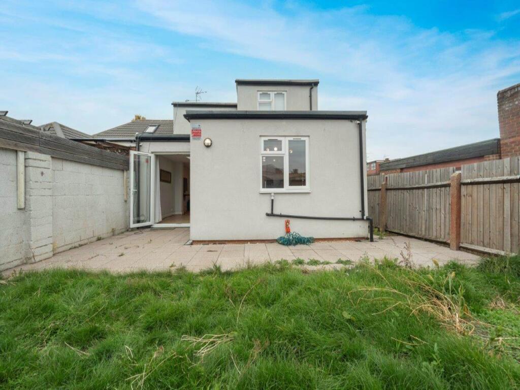 1 croyde back of hou