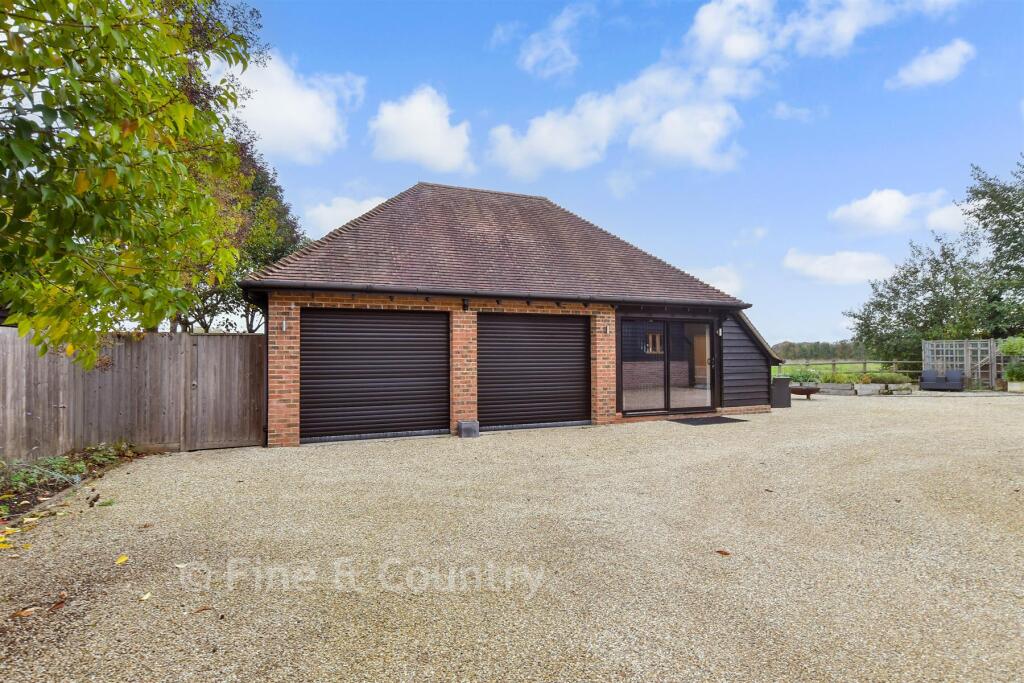 Workshop/Outbuildings